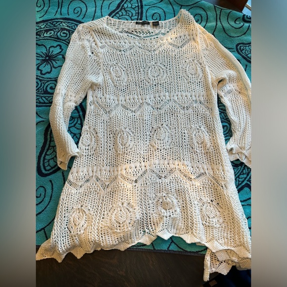 JEANNE PIERRE Tops - Tunic length crochet long sleeve top. Women size XL.